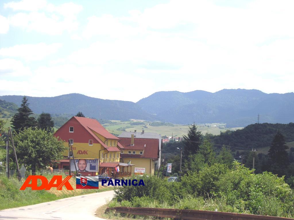 Penzion Adak Hotel Parnica Luaran gambar
